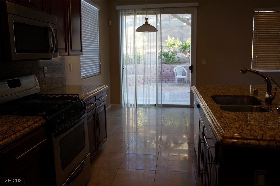 235 Crooked Tree Drive Las Vegas, NV 89148 - Photo 10 of 34
