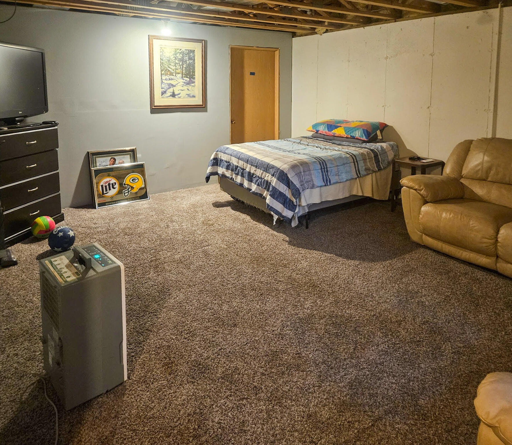 514 East Iowa Street Prairie du Chien, WI 53821 - Photo 11 of 18 Finished basement