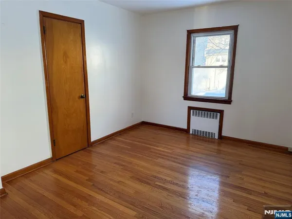 $4,000 | 1400 82nd Street, North Bergen, NJ 07047