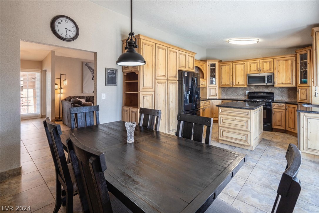1452 Bronco Road Boulder City, NV 89005 - Photo 9 of 37 Gallery Image 9
