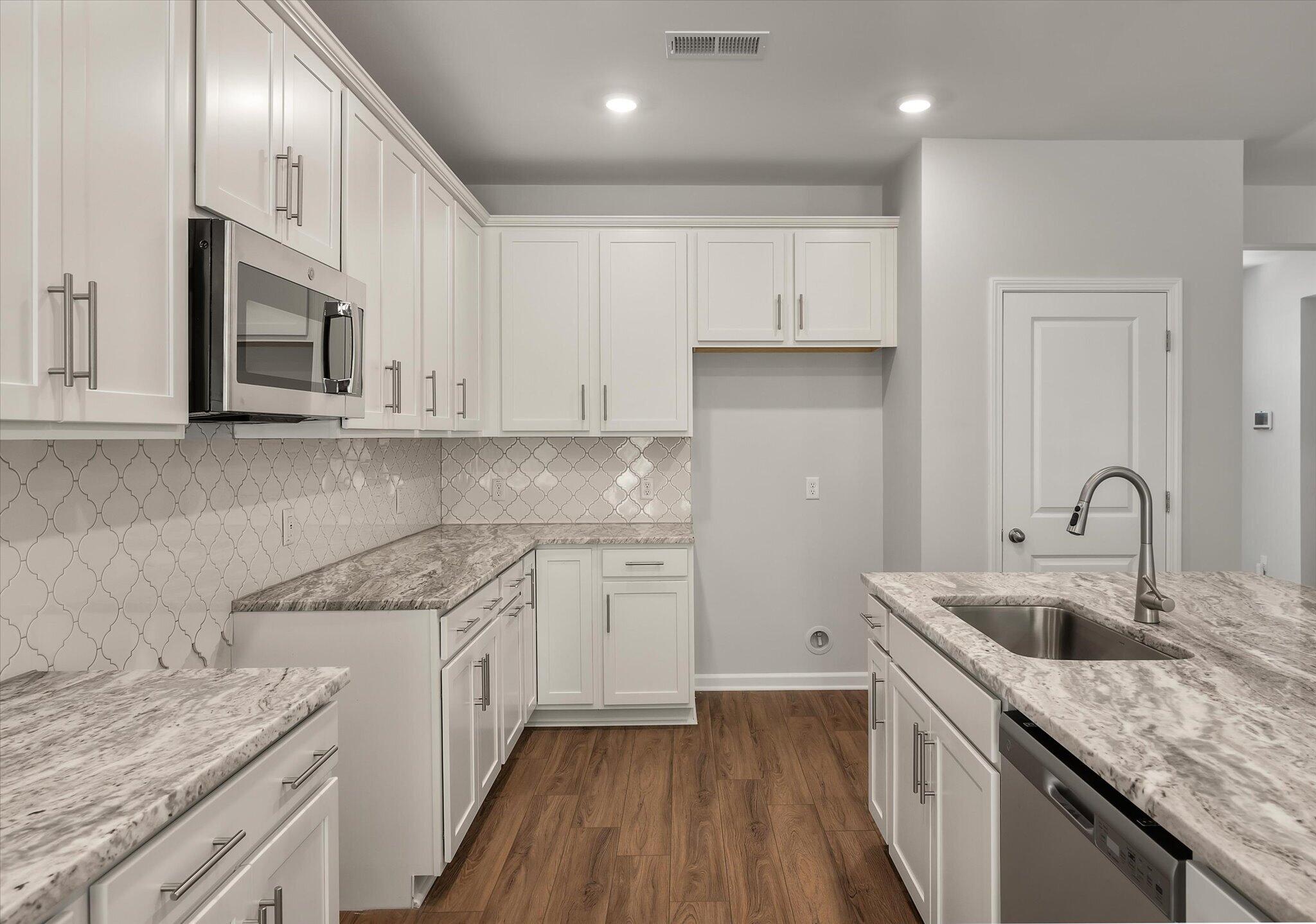 205 Palfrey Drive Ridgeville, SC 29472 - Photo 13 of 34 Kitchen