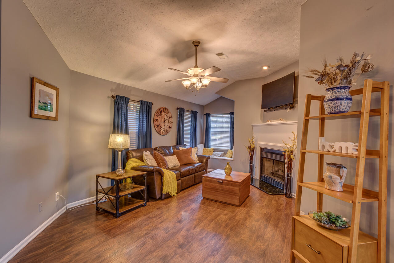 354 Retrac Road Lexington, KY 40503 - Photo 10 of 65 014-354-Retrac-Rd-Lexington-KY-40503-SMA