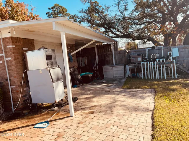 $550,000 | 810 West 8th St Circle, Lynn Haven, FL 32444