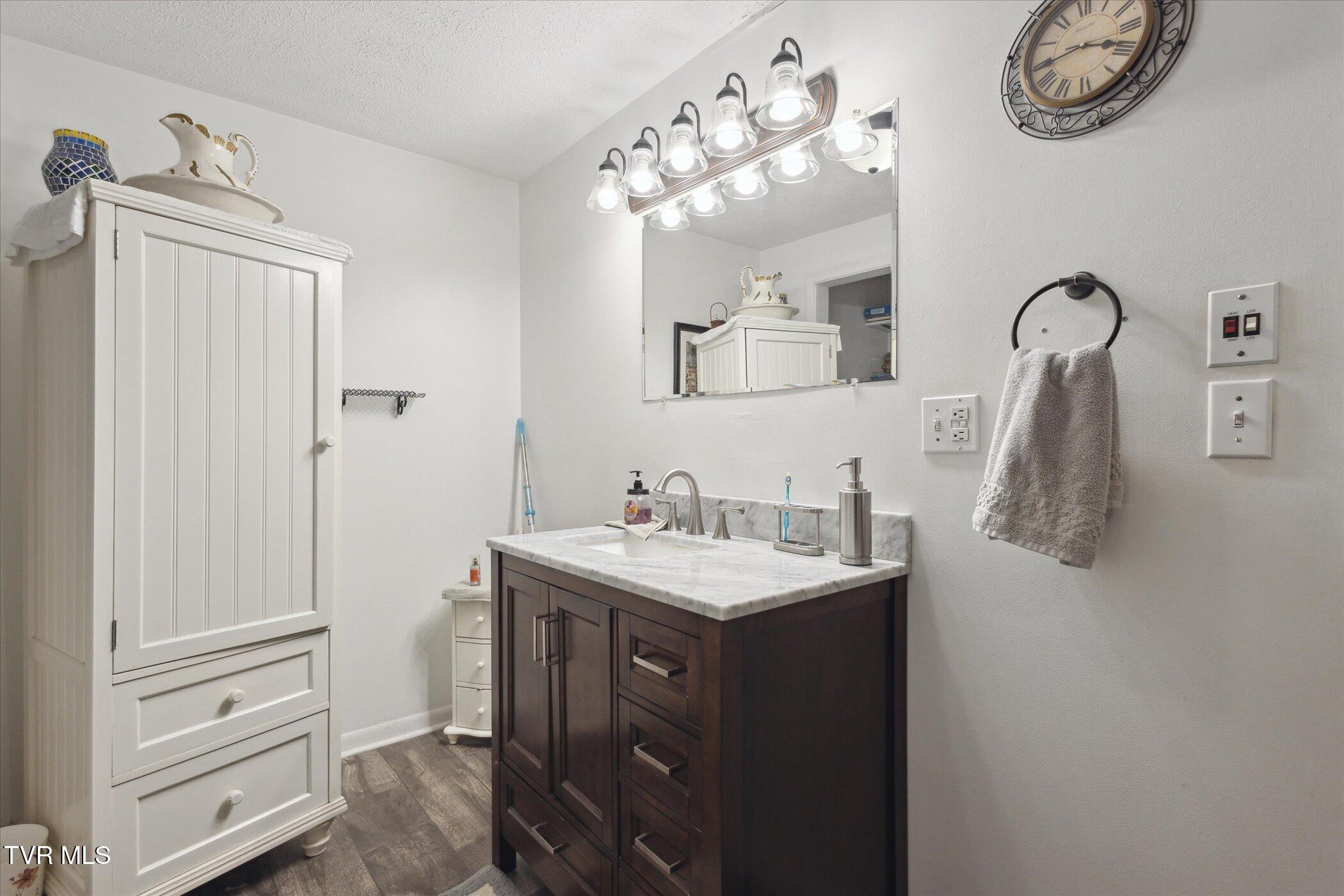 387 Peters Hollow Road Elizabethton, TN 37643 - Photo 19 of 50 18-387-Peters-Hollow-Rd-Elizabethton-TN-