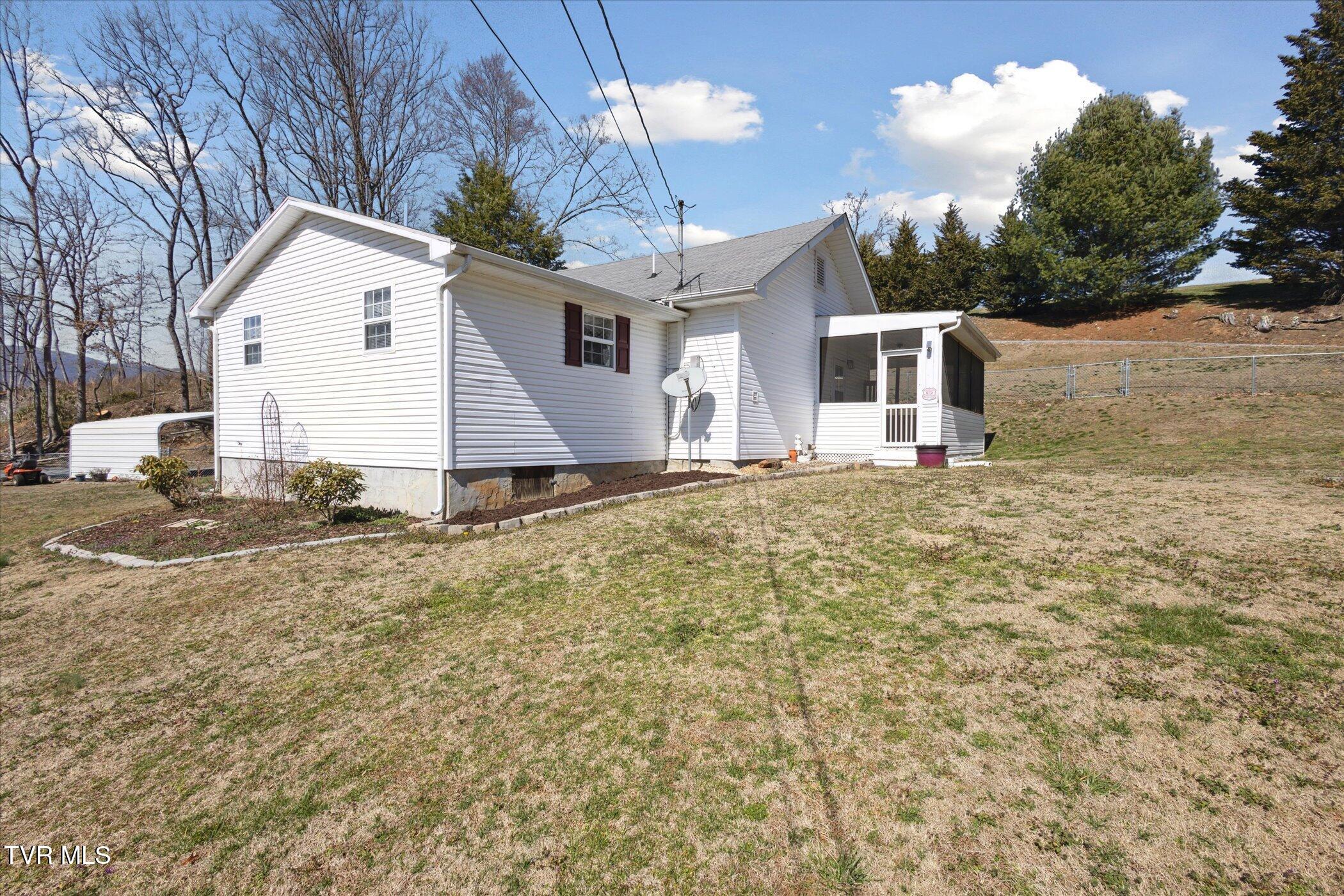 387 Peters Hollow Road Elizabethton, TN 37643 - Photo 25 of 50 24-387-Peters-Hollow-Rd-Elizabethton-TN-