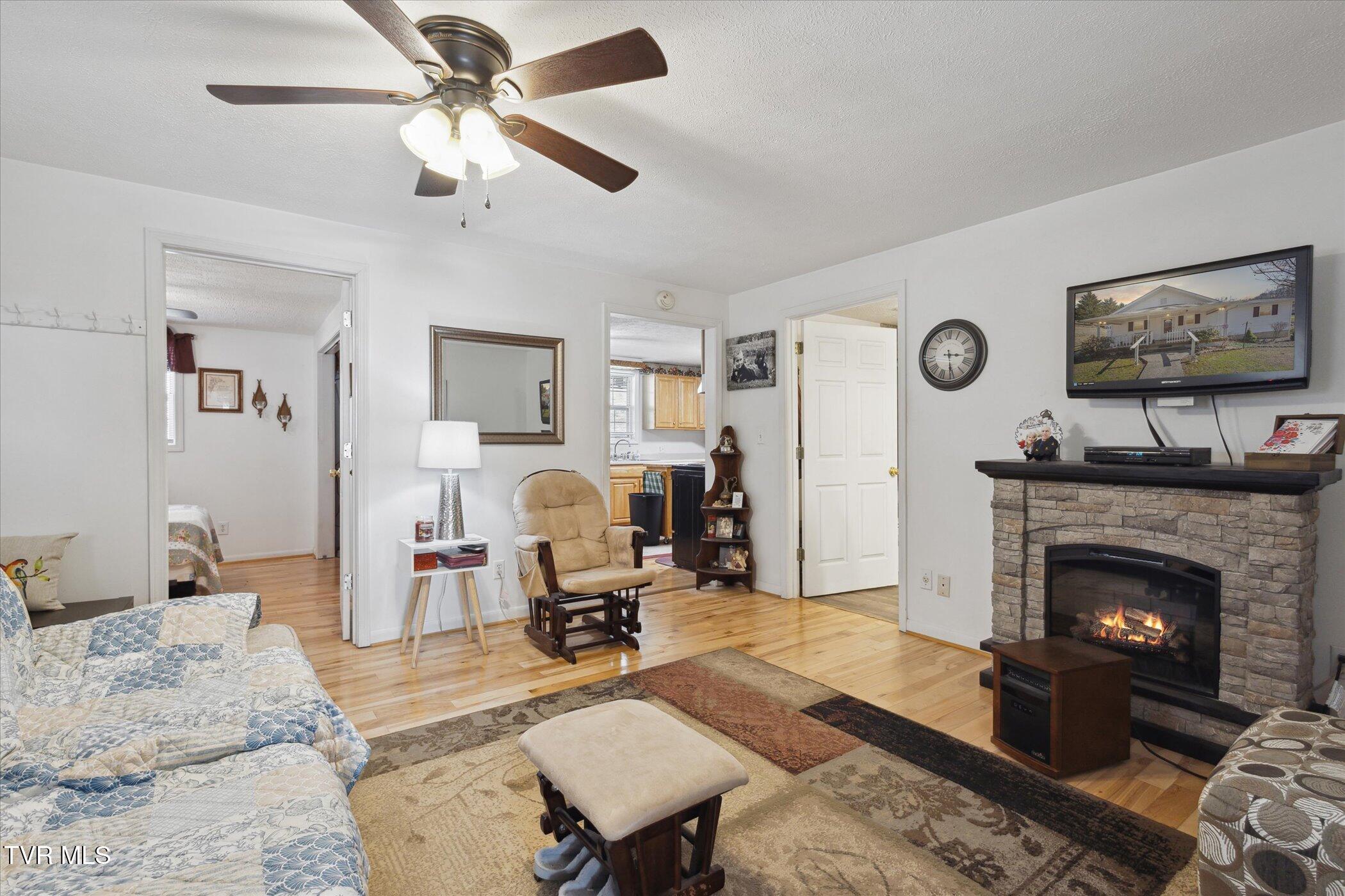 06-387-Peters-Hollow-Rd-Elizabethton-TN-