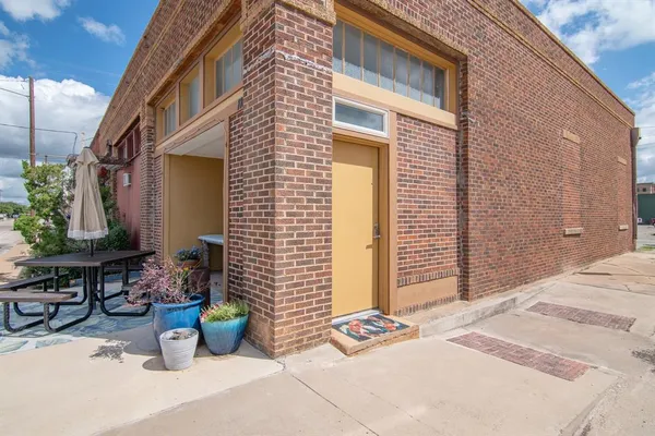 $1,500 | 116 East Chandler Street, Brownwood, TX 76801