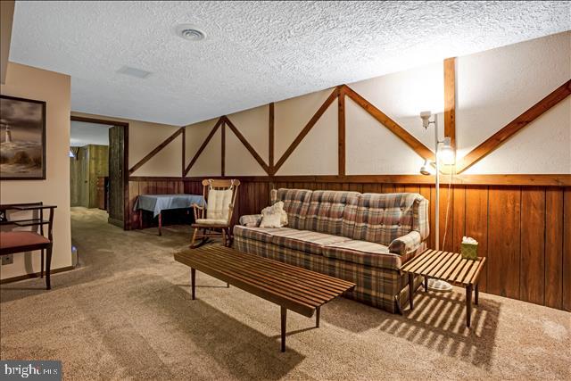 4095 Colonial Road Dover, PA 17315 - Photo 24 of 43 Gallery Image 24