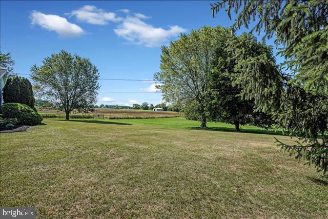 4095 Colonial Road Dover, PA 17315 - Photo 27 of 43 Gallery Image 27