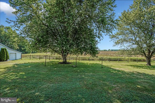 4095 Colonial Road Dover, PA 17315 - Photo 33 of 43 Gallery Image 33