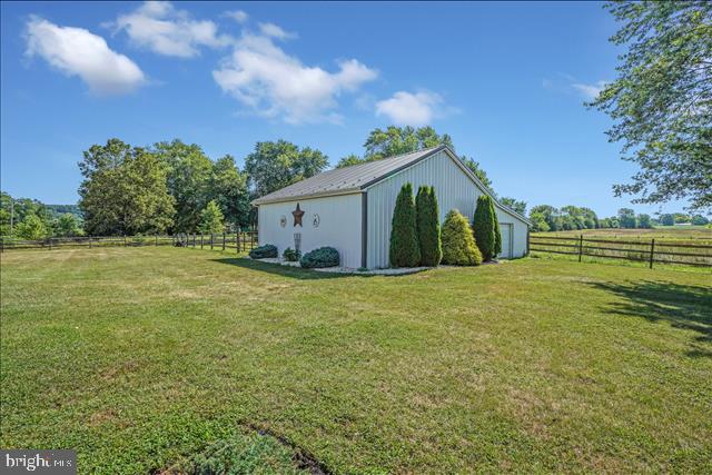 4095 Colonial Road Dover, PA 17315 - Photo 38 of 43 Gallery Image 38
