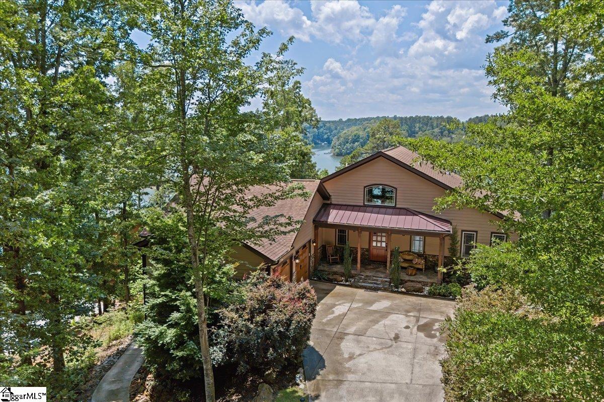 115 Keowee Overlook Road West Union, SC 29696 - Photo 2 of 47