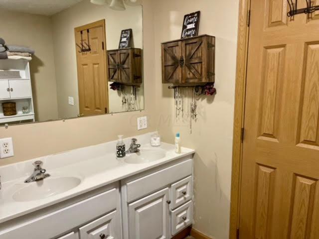 199 Kennard Road Waverly, OH 45690 - Photo 17 of 26 Gallery Image 17