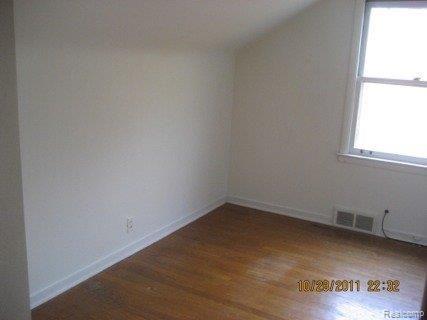 4137 Harvard Road Detroit, MI 48224 - Photo 7 of 9 Upper