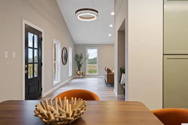 a view of livingroom with furniture