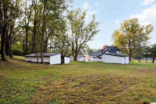 $408,000 | 6603-6605 Gardner Expressway, Quincy, IL 62305