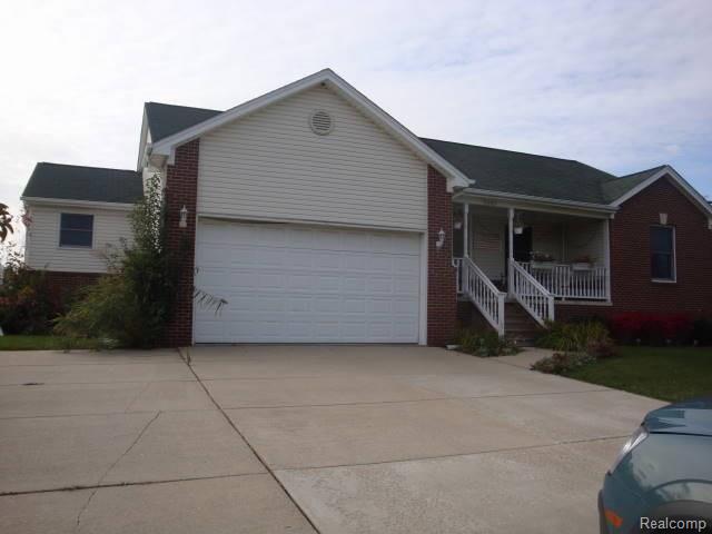 2986 Walbridge Road Rochester Hills, MI 48307 - Photo 2 of 17