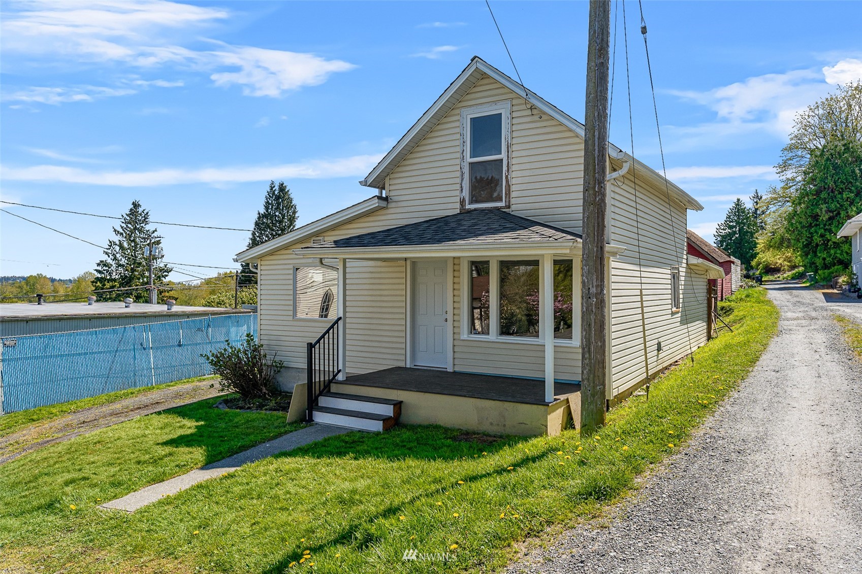 2228 Main Street Everett, WA 98203 - Photo 2 of 29 a view of a house with a yard