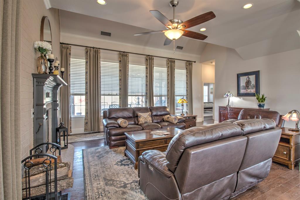 4275 Old Thomas Road Aubrey, TX 76227 - Photo 7 of 31