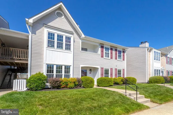 $1,900 | 7825 Harrowgate Circle, Unit B, Springfield, VA 22152