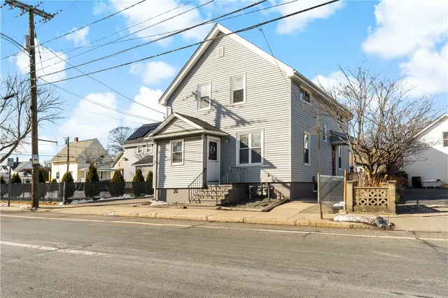 $449,000 | 94 John Street, East Providence, RI 02914