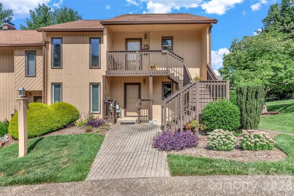 $285,000 | 117 Pebble Creek Drive, Asheville, NC 28803