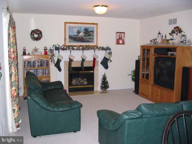 1621 Churchill Road Harrisburg, PA 17111 - Photo 3 of 9 Gallery Image 3