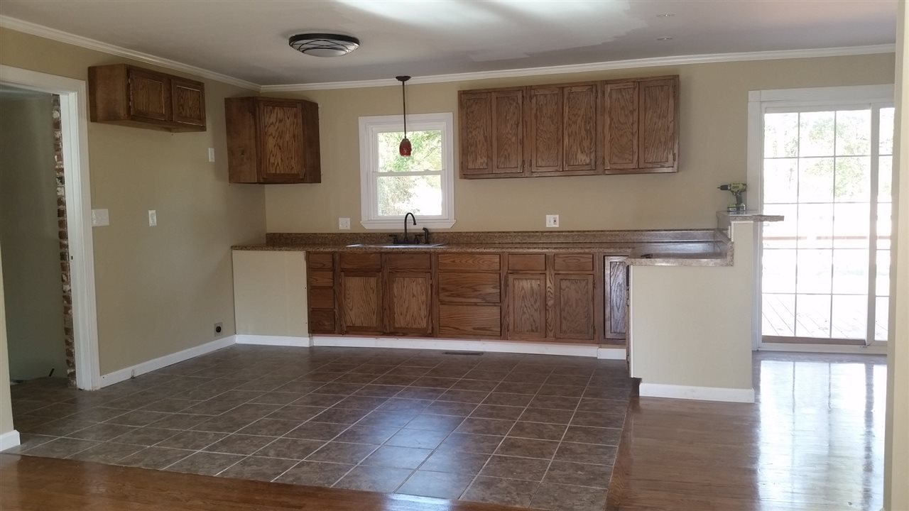 400 Fleming Drive Anderson, SC 29621 - Photo 10 of 15