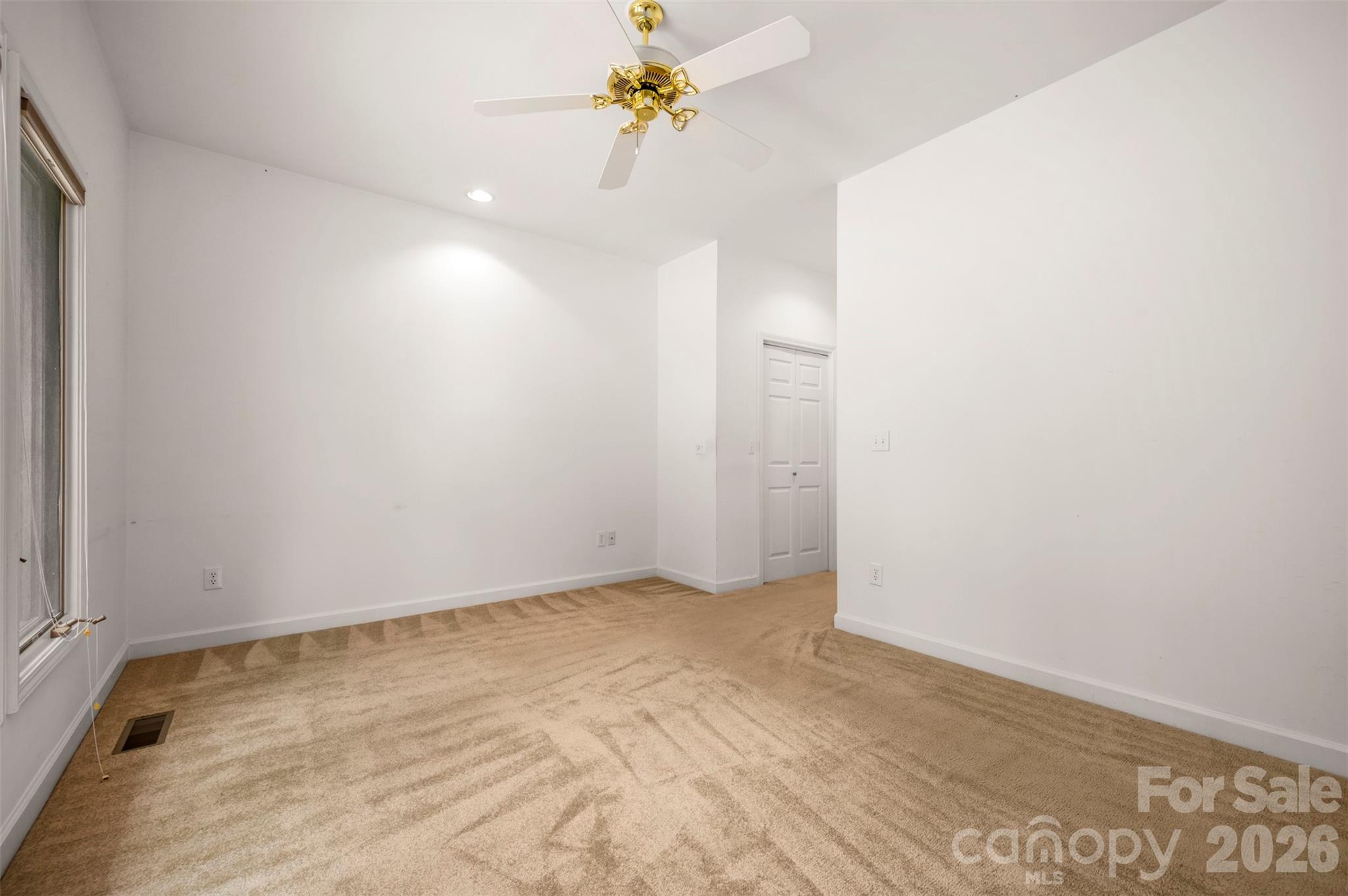 441 Lower Ridgeview Road Columbus, NC 28722 - Photo 17 of 48