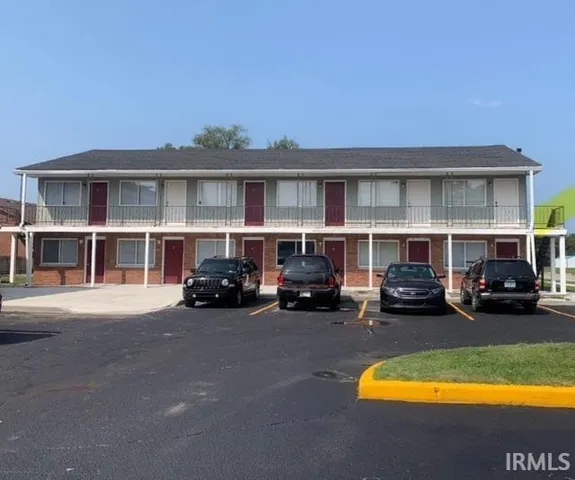$2,900,000 | 1321 North 3rd Street, Vincennes, IN 47591
