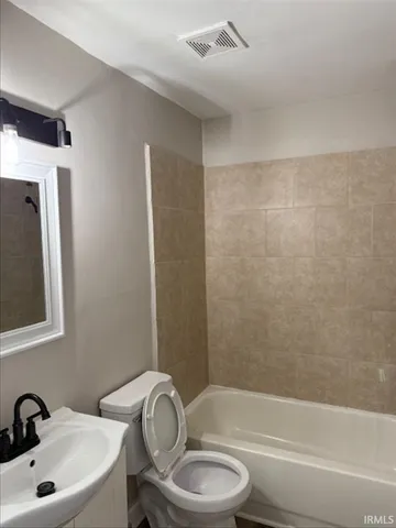 $2,900,000 | 1321 North 3rd Street, Vincennes, IN 47591