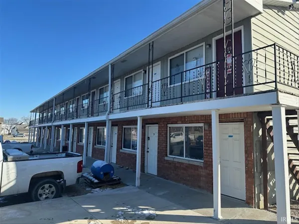 $2,900,000 | 1321 North 3rd Street, Vincennes, IN 47591