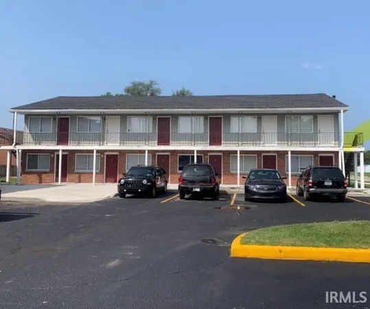 $2,900,000 | 1321 North 3rd Street, Vincennes, IN 47591