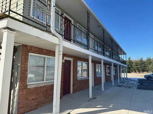 $2,900,000 | 1321 North 3rd Street, Vincennes, IN 47591