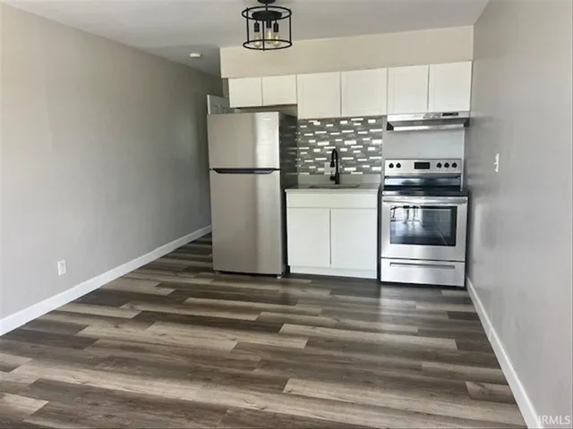 $2,900,000 | 1321 North 3rd Street, Vincennes, IN 47591