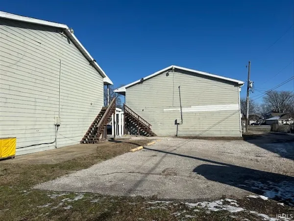 $2,900,000 | 1321 North 3rd Street, Vincennes, IN 47591