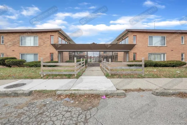 $770 | 16721 Greenfield Road, Detroit, MI 48235