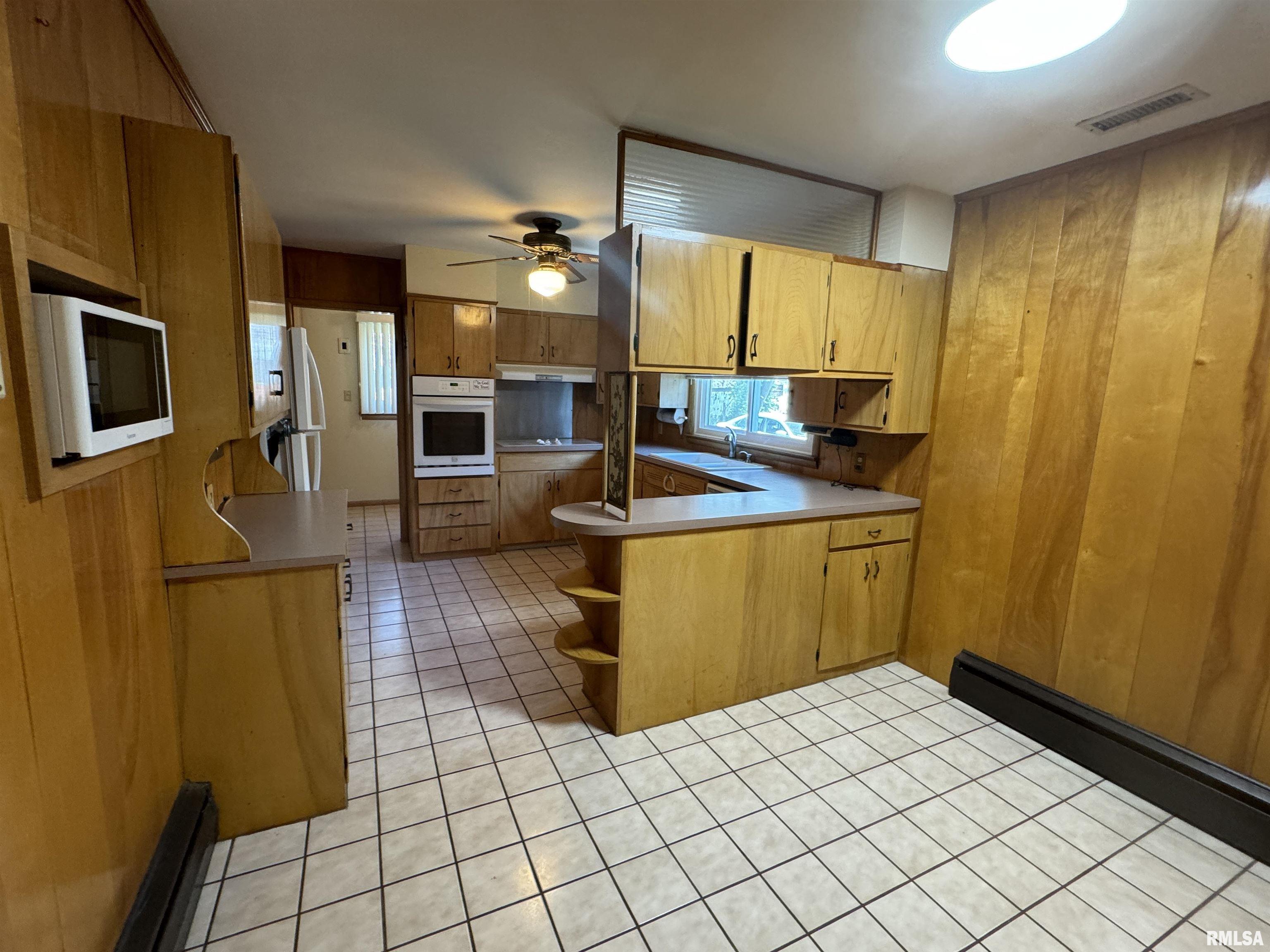 104 North Mill Street Flora, IL 62839 - Photo 15 of 65 Gallery Image 15