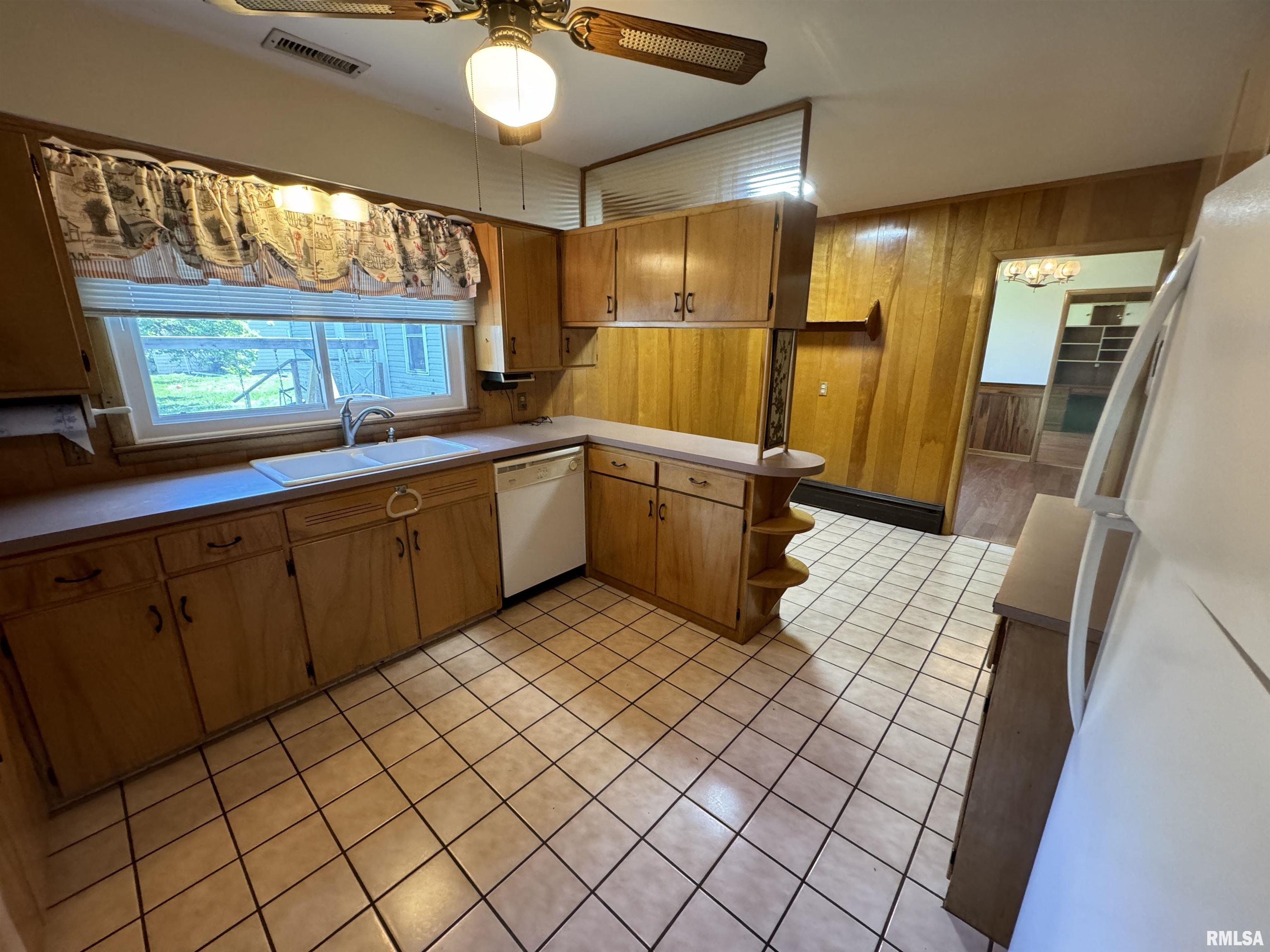 104 North Mill Street Flora, IL 62839 - Photo 18 of 65 Gallery Image 18