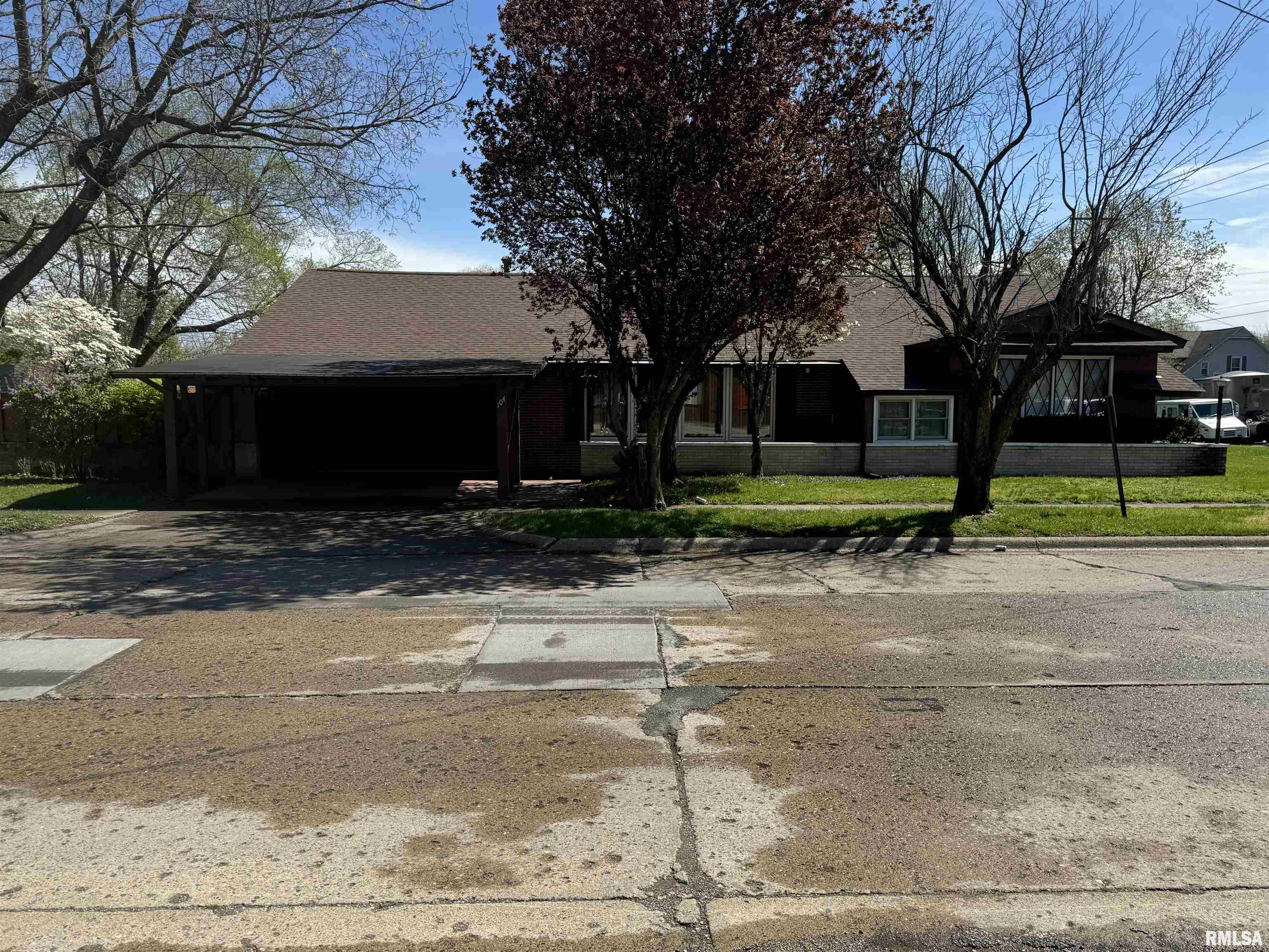 104 North Mill Street Flora, IL 62839 - Photo 48 of 65 Gallery Image 48