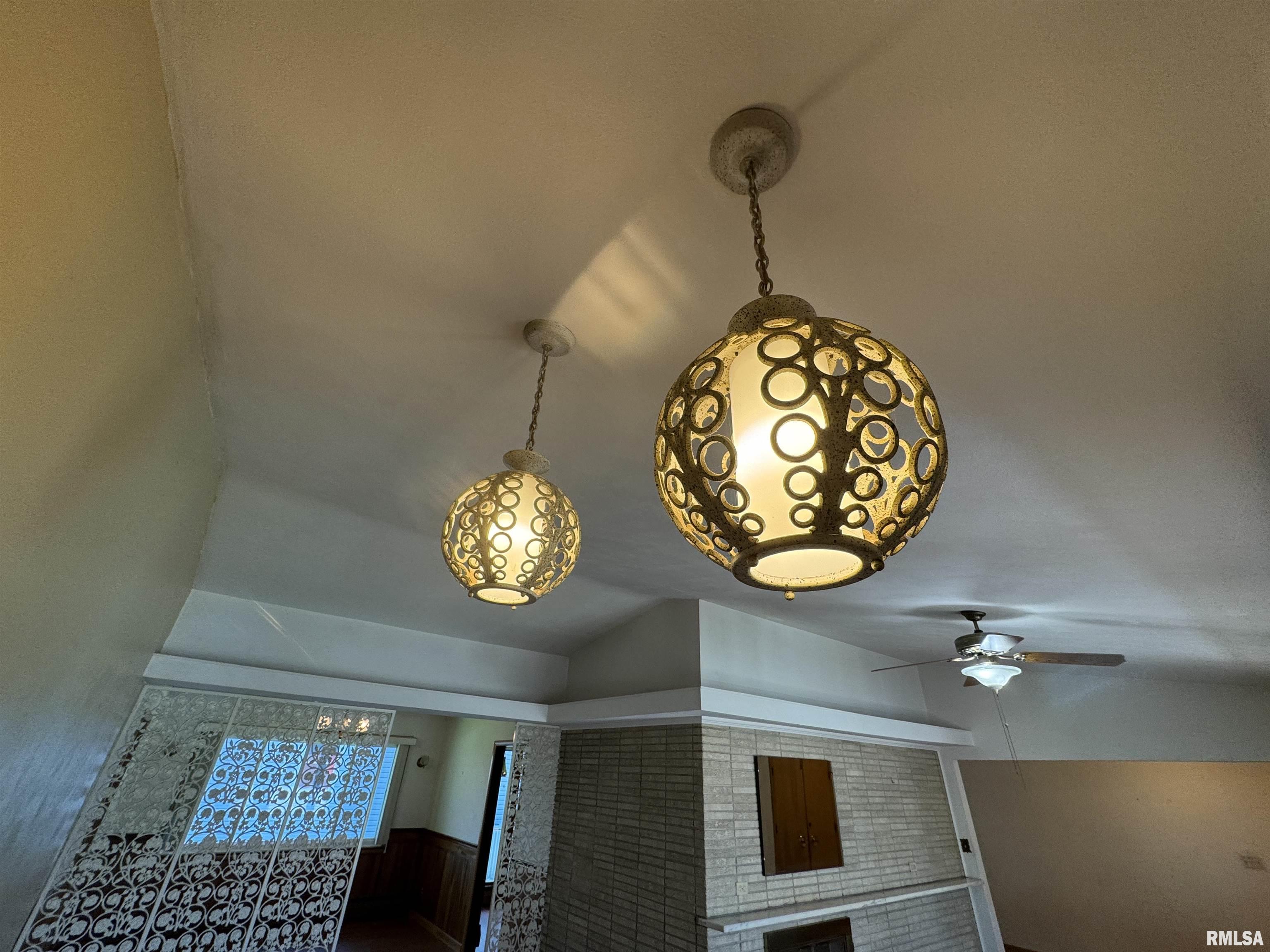 104 North Mill Street Flora, IL 62839 - Photo 9 of 65 Gallery Image 9
