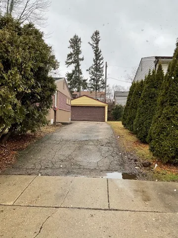 $279,600 | 518 Tyler Drive, Carpentersville, IL 60110