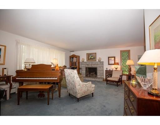 74 Rita Road Braintree, MA 02184 - Photo 6 of 32 Gallery Image 6