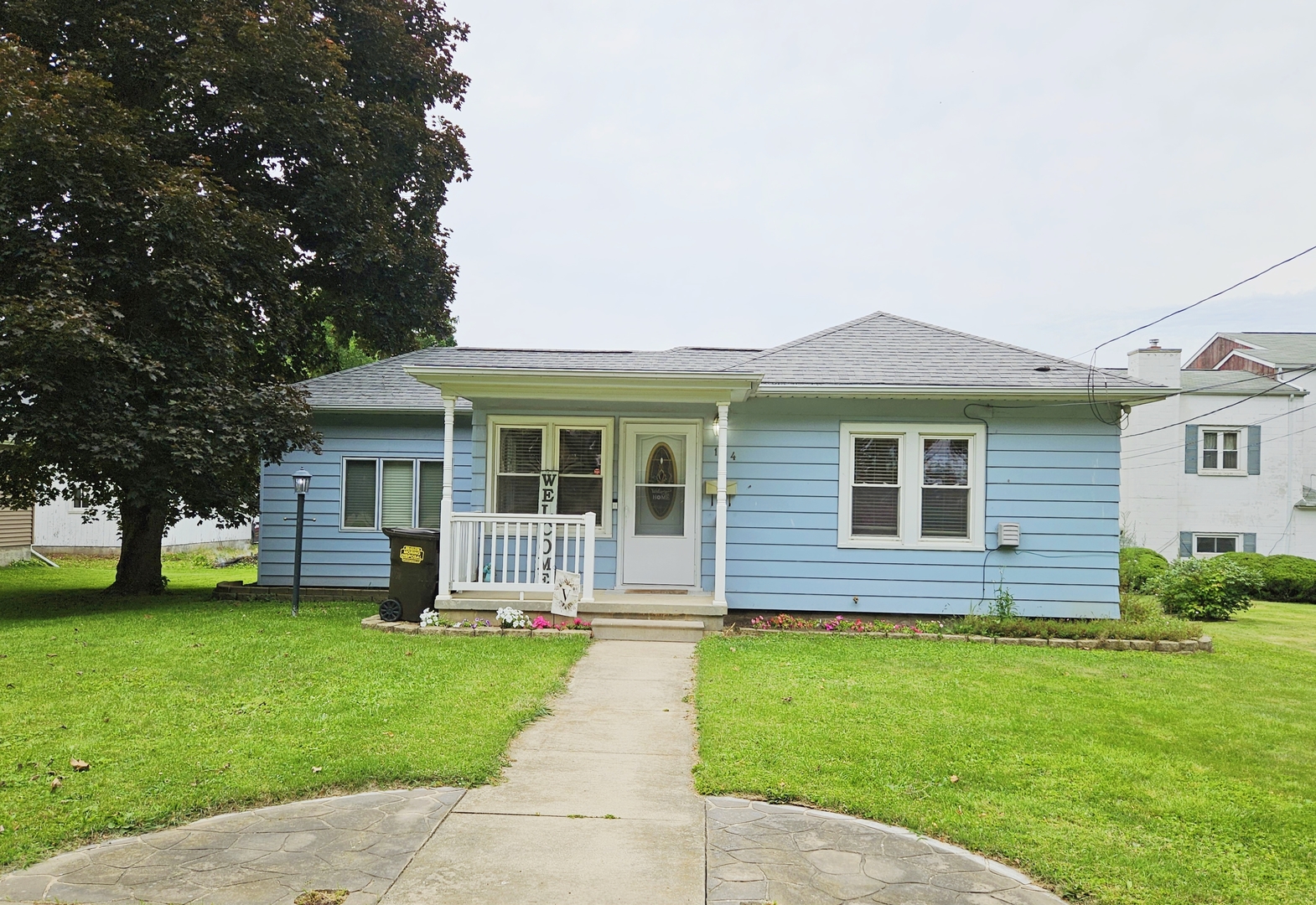 104 Maple Avenue Morrison, IL 61270 - Photo 1 of 25 Gallery Image 1