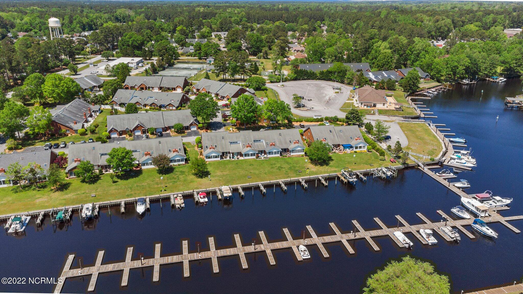 31 Pier Pointe, Unit POINTE New Bern, NC 28562 - Photo 13 of 43 15-web-or-mls-DJI_0019