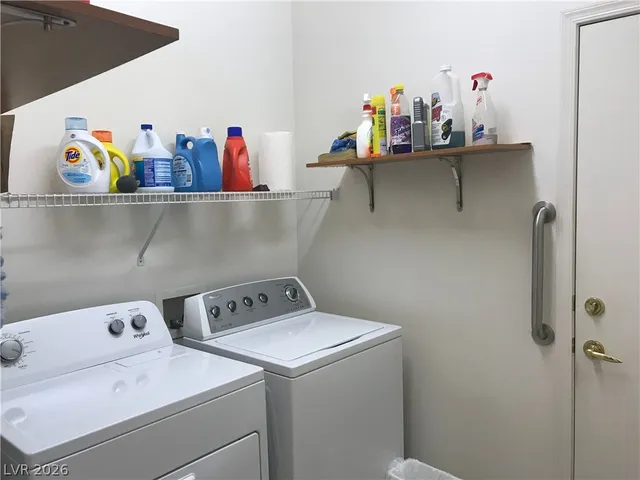 $1,950 | 2530 Evansville Avenue, Henderson, NV 89052