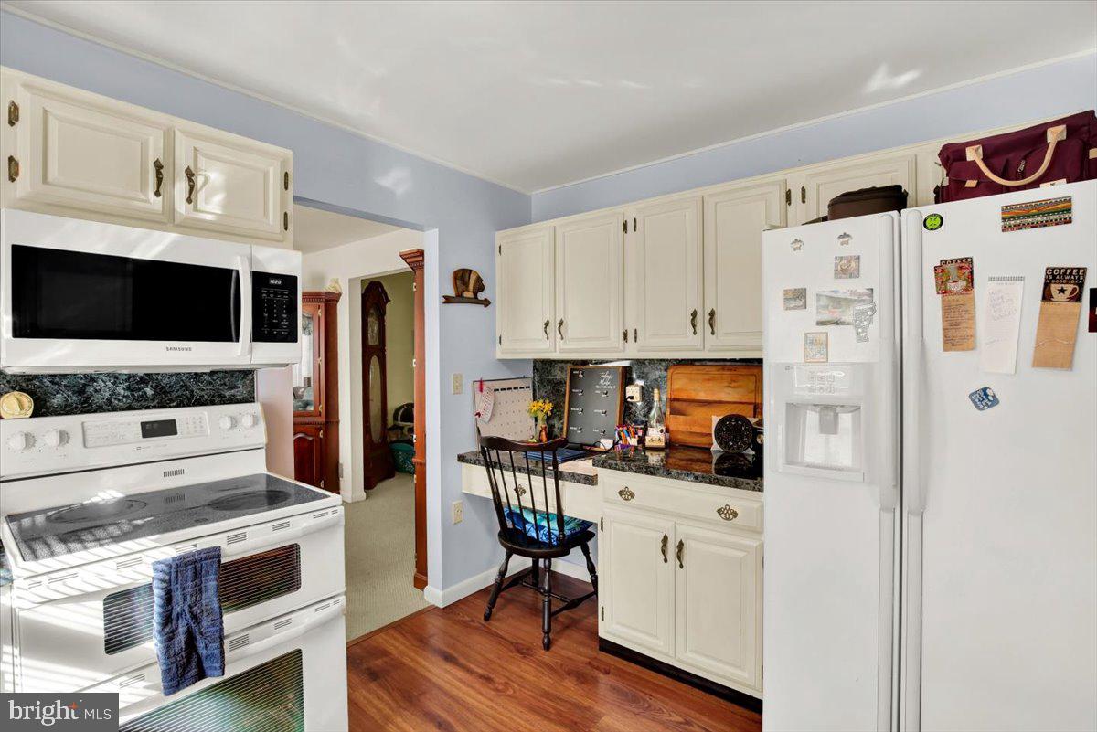 1742 Conard Road Lancaster, PA 17602 - Photo 12 of 36 Gallery Image 12