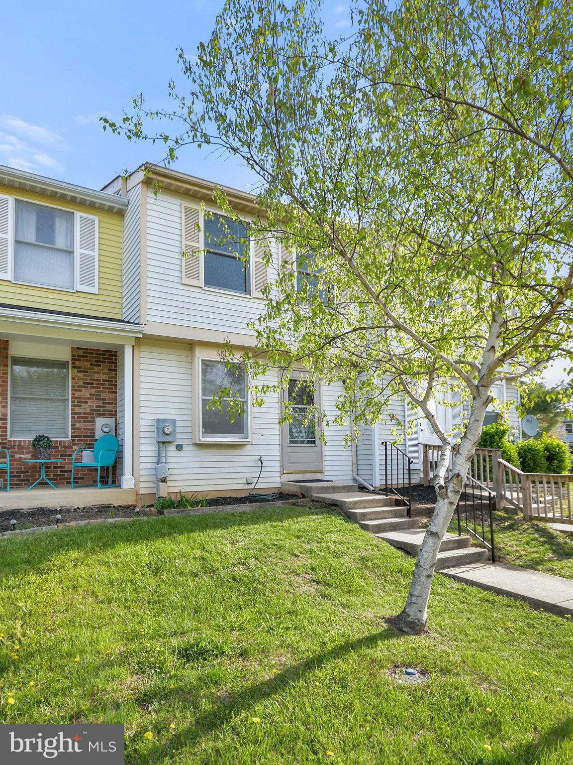 6813 Farmbrook Court Frederick, MD 21703 - Photo 3 of 36