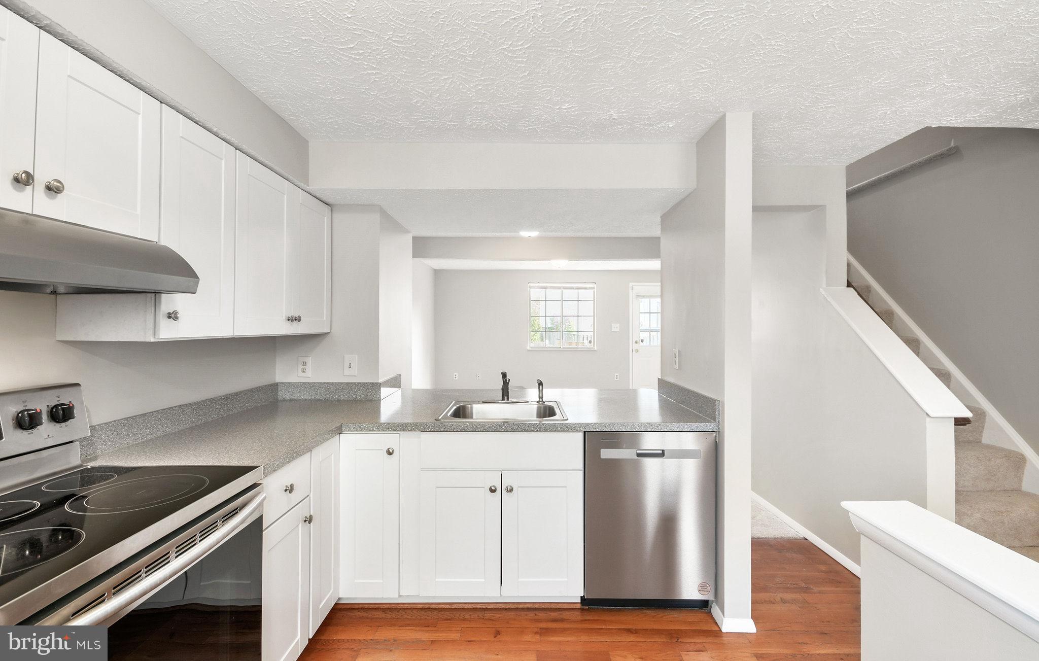 6813 Farmbrook Court Frederick, MD 21703 - Photo 6 of 36