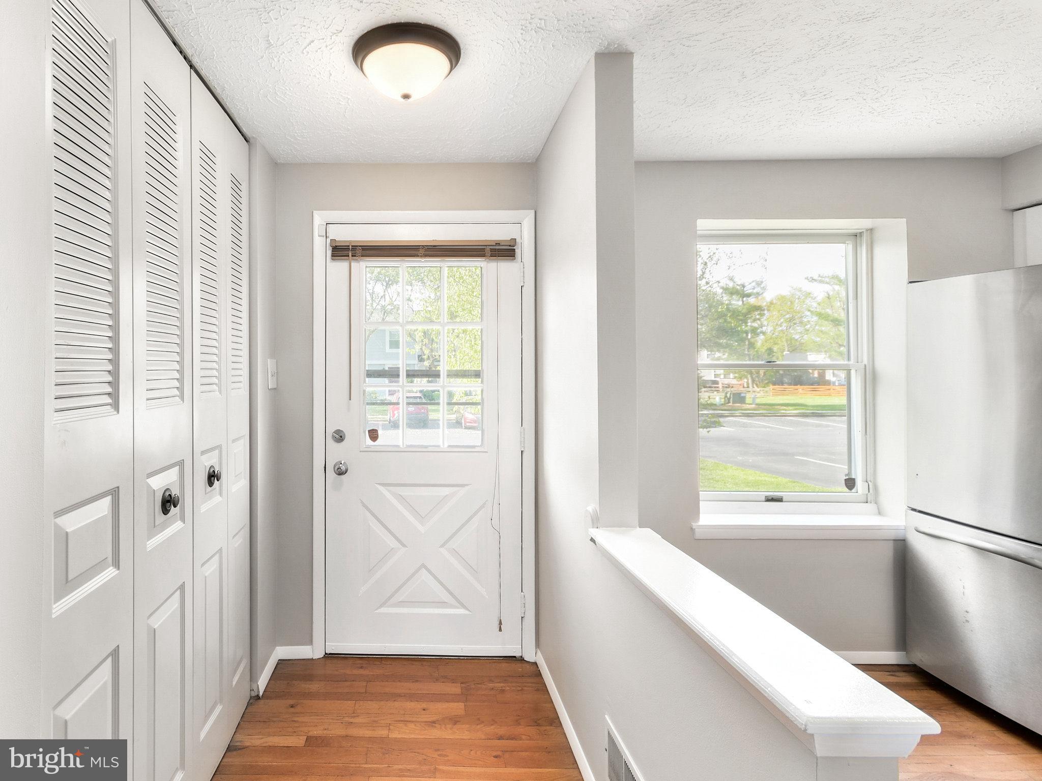 6813 Farmbrook Court Frederick, MD 21703 - Photo 9 of 36